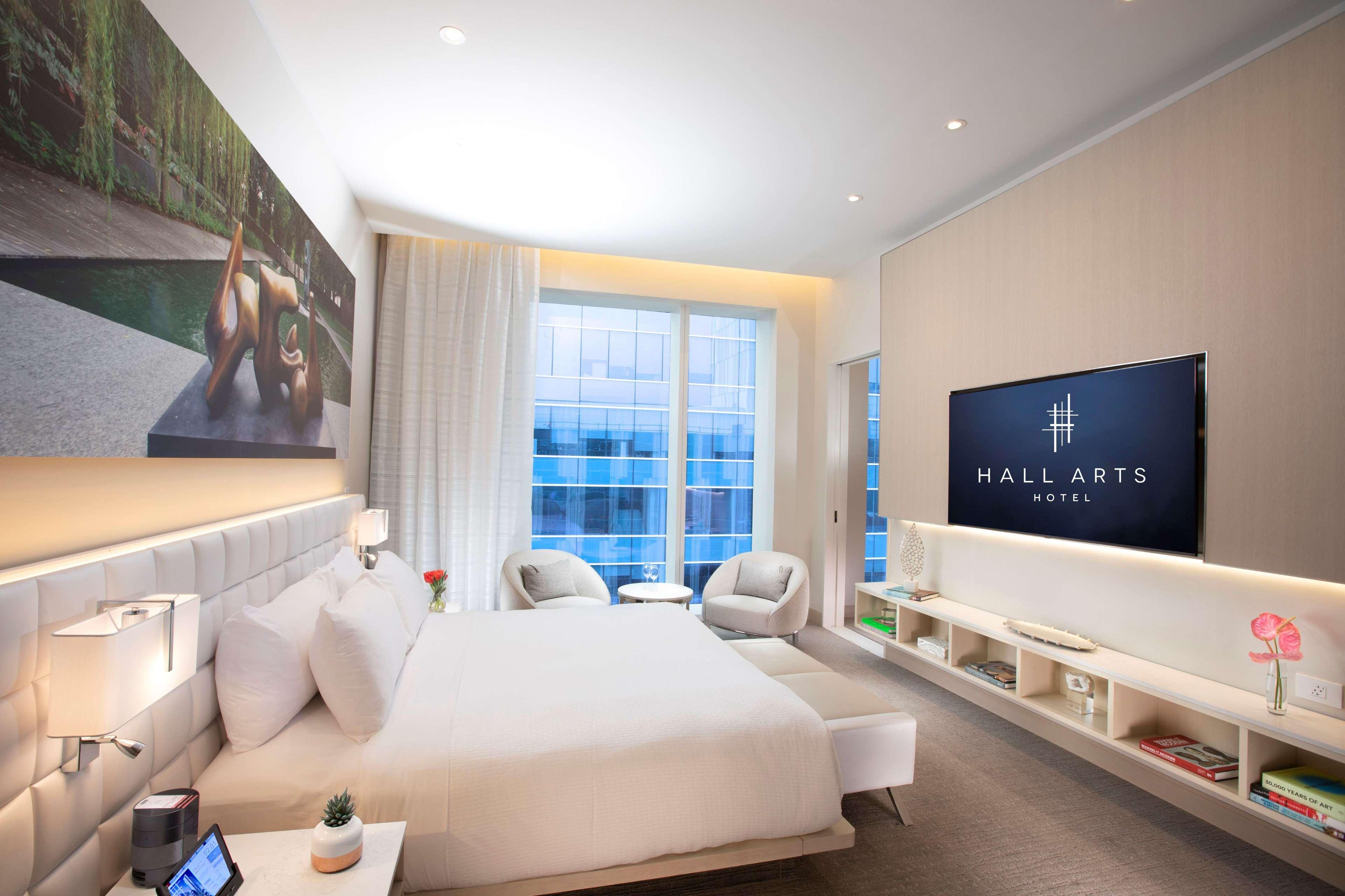 Hall Arts Hotel Dallas, Curio Collection By Hilton エクステリア 写真