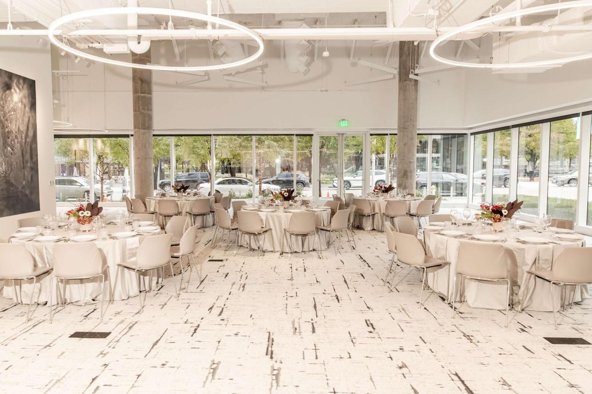 Hall Arts Hotel Dallas, Curio Collection By Hilton エクステリア 写真