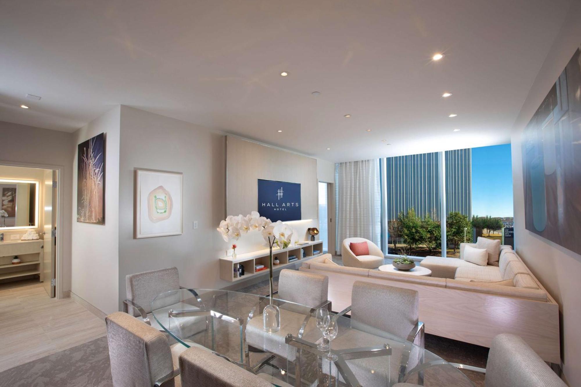 Hall Arts Hotel Dallas, Curio Collection By Hilton エクステリア 写真