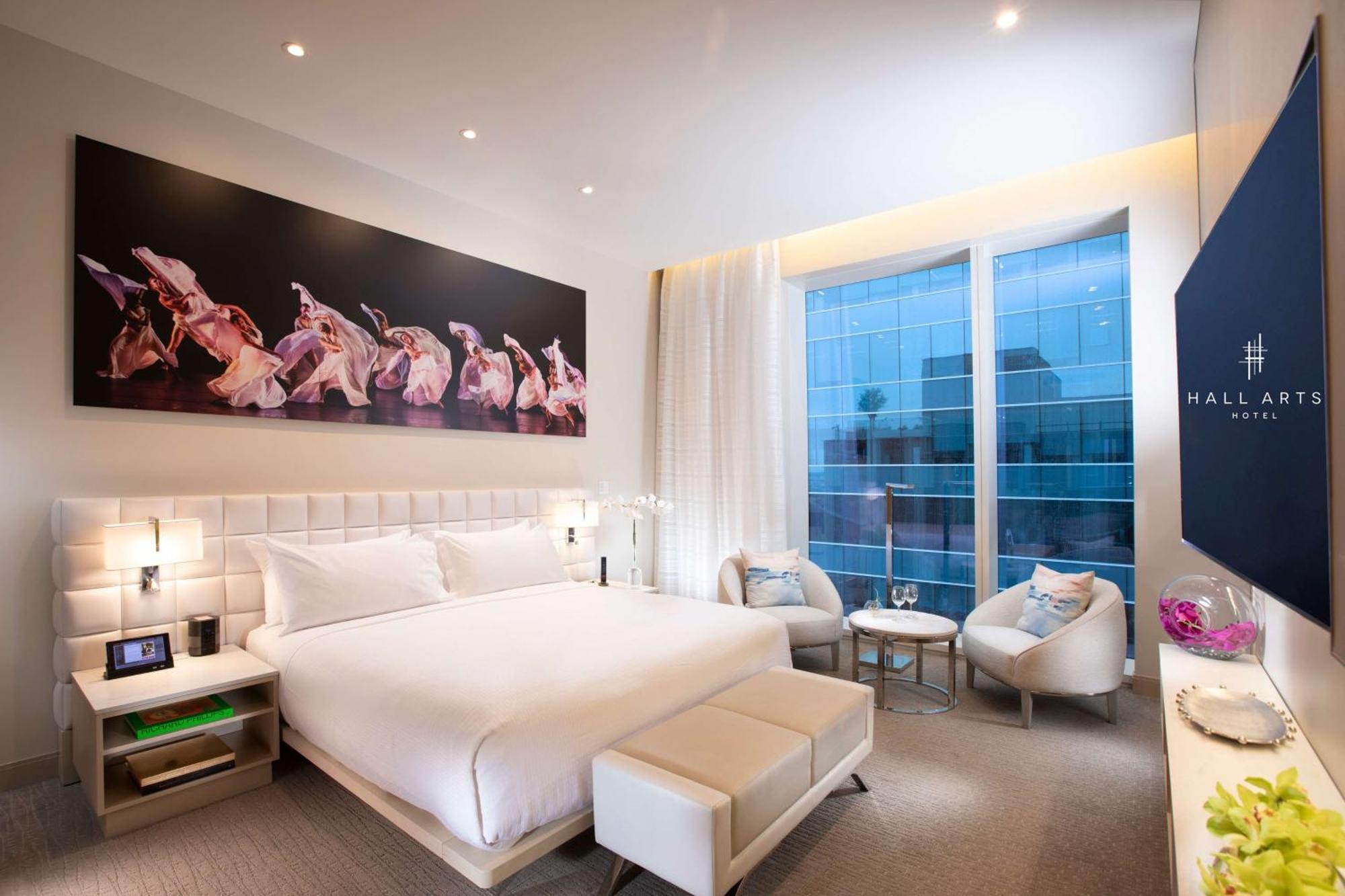 Hall Arts Hotel Dallas, Curio Collection By Hilton エクステリア 写真