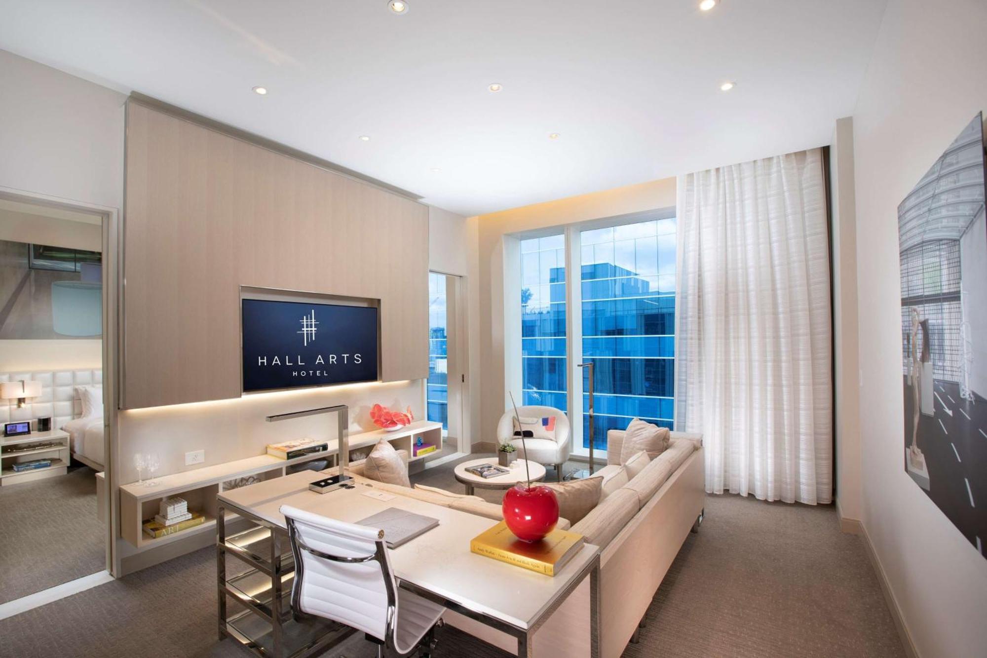 Hall Arts Hotel Dallas, Curio Collection By Hilton エクステリア 写真