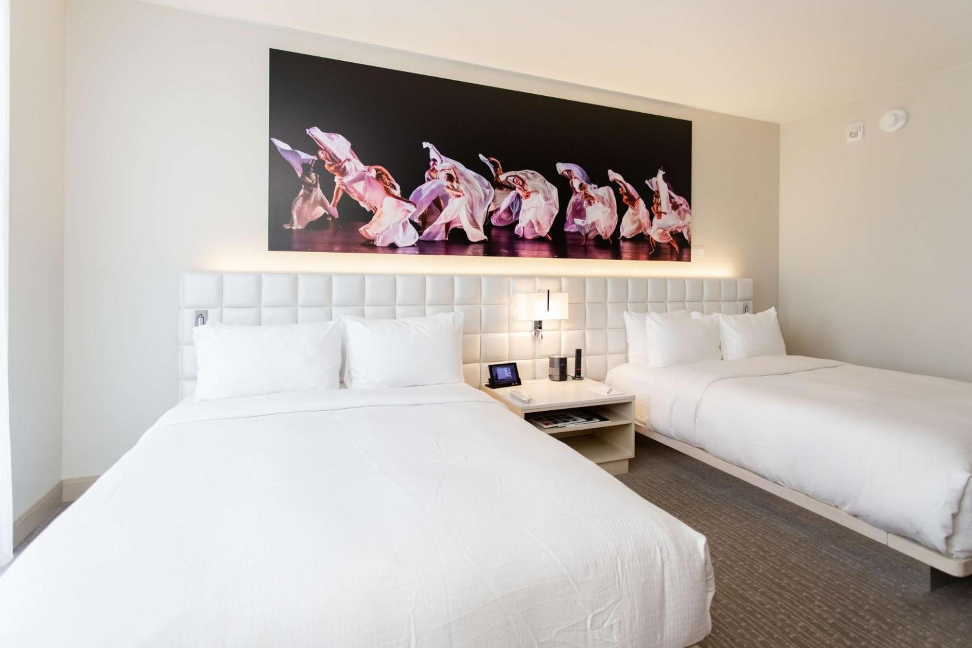 Hall Arts Hotel Dallas, Curio Collection By Hilton エクステリア 写真