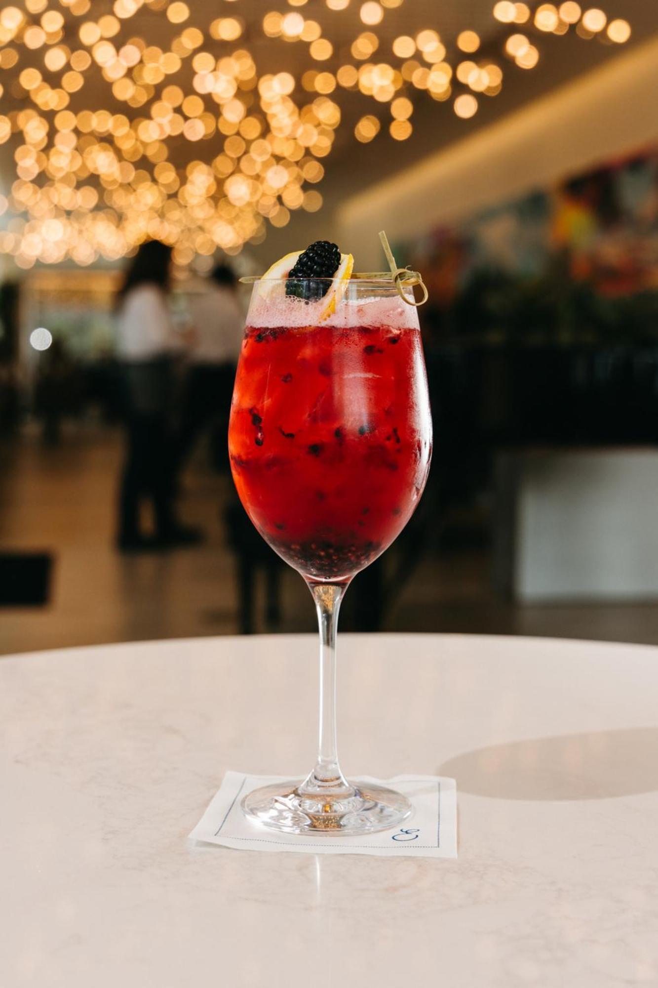 Hall Arts Hotel Dallas, Curio Collection By Hilton エクステリア 写真
